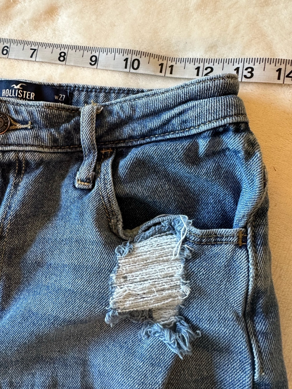 Hollister Ultra High-Rise Dad Jean - Vintage Stretch - Size 5R (W27 L31) - Picture 4 of 7
